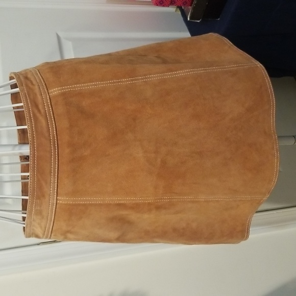 TOP OF THE LINE❣️TOPSHOP leather suede mini skirt. Size 4 - Picture 5 of 12
